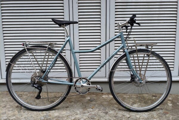 RAKETE Meral Tour Candfield Blue Metallic Ausstattung Silber
